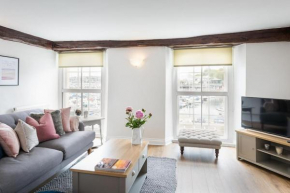 Blue Skies Apartment - Harbour Views